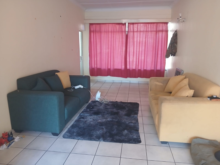 To Let 1 Bedroom Property for Rent in Navalsig Free State